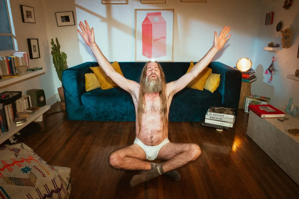 midnight runner mauricio sierra